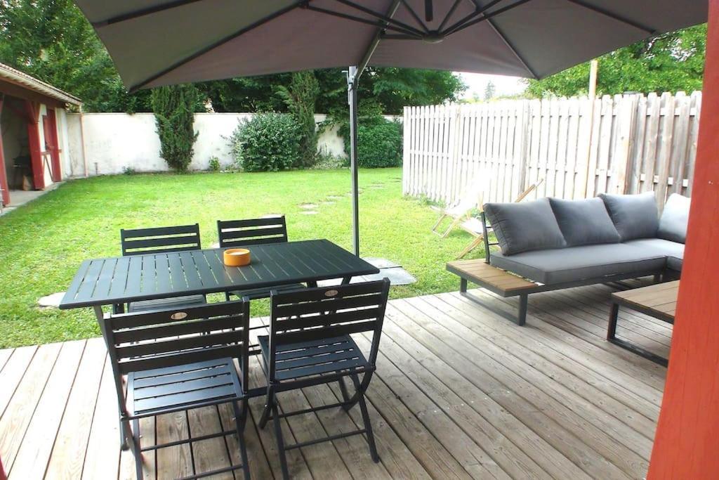 Holiday home Maison Esprit Des Lois La Brede